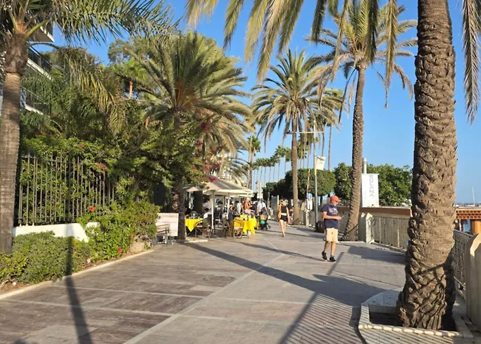 Daire Beach Apartment Marbella